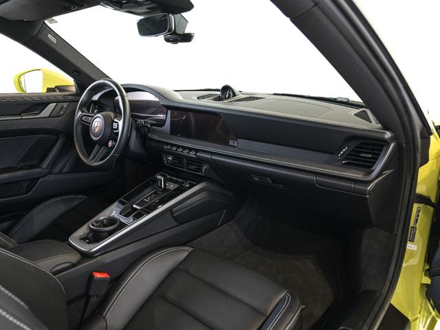 911 911カレラ 992.2 スポーツクロノPKG スポーツエキゾーストシステム HDマトリックスLEDヘッドライト Exclusive Designテールライト パワーステアリング+(14枚目)