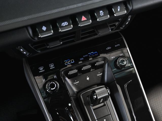 911 911カレラ 992.2 スポーツクロノPKG スポーツエキゾーストシステム HDマトリックスLEDヘッドライト Exclusive Designテールライト パワーステアリング+(24枚目)