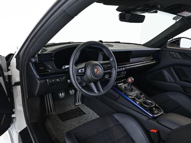 911 911カレラT 6MT 992.2 CarreraTエクステリアPKG フロントアクスルリフトシステム 軽量カーボンルーフ BOSEサラウンドサウンドシステム(9枚目)