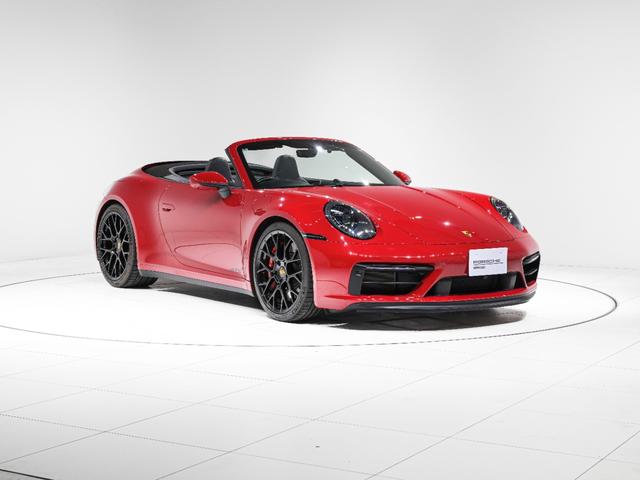 ９１１ ９１１カレラ４ＧＴＳ　カブリオレ　ティンテッドＬＥＤマトリックス　ヘッドライトＰＤＬＳ＋　ＧＴスポーツステアリングホイール　シートベンチレーション　２０／２１インチ　ＲＳ　Ｓｐｙｄｅｒ　Ｄｅｓｉｇｎホイール　ストレージＰＫＧ（3枚目）