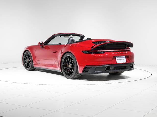 ９１１ ９１１カレラ４ＧＴＳ　カブリオレ　ティンテッドＬＥＤマトリックス　ヘッドライトＰＤＬＳ＋　ＧＴスポーツステアリングホイール　シートベンチレーション　２０／２１インチ　ＲＳ　Ｓｐｙｄｅｒ　Ｄｅｓｉｇｎホイール　ストレージＰＫＧ（7枚目）