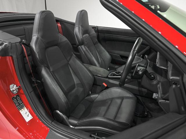９１１ ９１１カレラ４ＧＴＳ　カブリオレ　ティンテッドＬＥＤマトリックス　ヘッドライトＰＤＬＳ＋　ＧＴスポーツステアリングホイール　シートベンチレーション　２０／２１インチ　ＲＳ　Ｓｐｙｄｅｒ　Ｄｅｓｉｇｎホイール　ストレージＰＫＧ（13枚目）