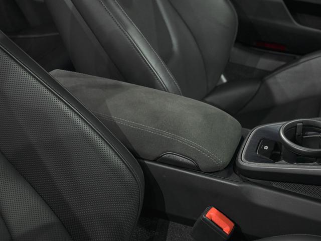 ９１１ ９１１カレラ４ＧＴＳ　カブリオレ　ティンテッドＬＥＤマトリックス　ヘッドライトＰＤＬＳ＋　ＧＴスポーツステアリングホイール　シートベンチレーション　２０／２１インチ　ＲＳ　Ｓｐｙｄｅｒ　Ｄｅｓｉｇｎホイール　ストレージＰＫＧ（25枚目）