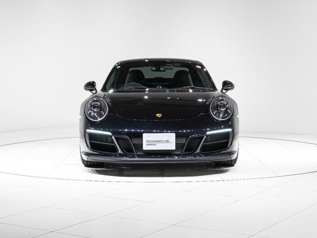 �{�f�B�J���[�u�W�F�b�g�u���b�N���^���b�N�v�́A����؂�􂭂悤�Ȑ[�������������^���b�N�J���[�ł��B�����󂯂�ƋP���������A�|���V�F�̐����ȃX�^�C���Ƒ��݊����ۗ������܂��B