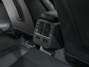 リアシートヒーターを装備。後席のシート座面と背もたれを素早く加温し、寒い季節でも後席の乗員に快適性を提供します。