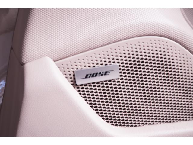 タイカンクロスツーリスモ タイカン　４Ｓクロスツーリスモ　スポクロ　パノラマルーフ　ＢＯＳＥ　エアーサスペンション　サラウンドビューシステム　ＬＥＤマトリックスヘッドライト　ヘッドアップディスプレー　パフォーマンスバッテリープラス　パッセンジャーディスプレイ（15枚目）