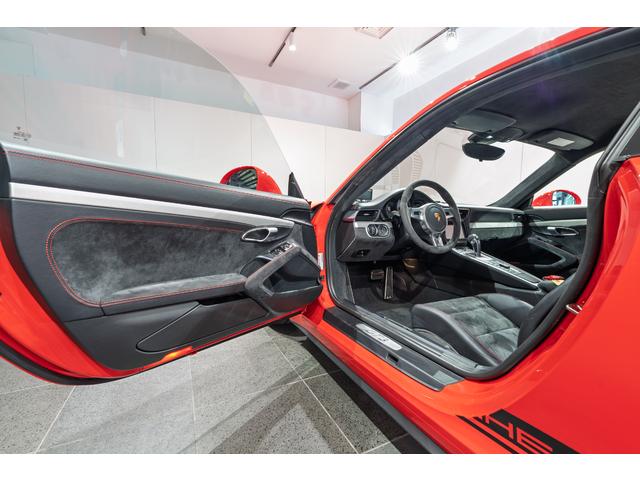 ９１１ ９１１ＧＴ３　スポエグ　左ハンドル　スモーカーパッケージ　フロアマット　レッドステッチ（8枚目）