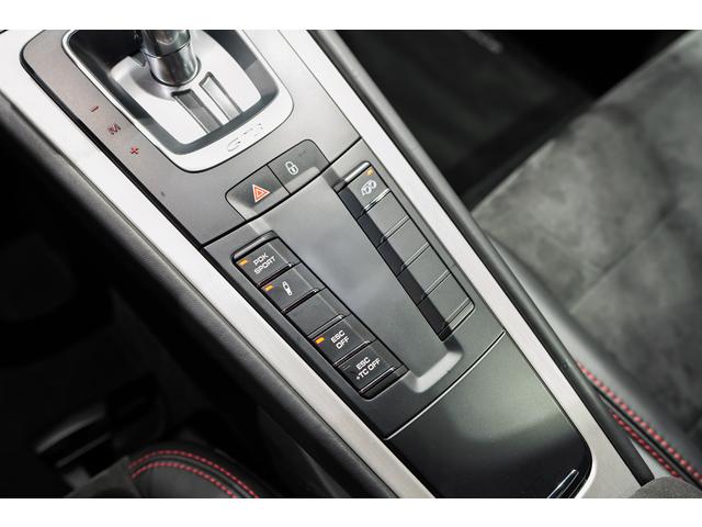 ９１１ ９１１ＧＴ３　スポエグ　左ハンドル　スモーカーパッケージ　フロアマット　レッドステッチ（12枚目）