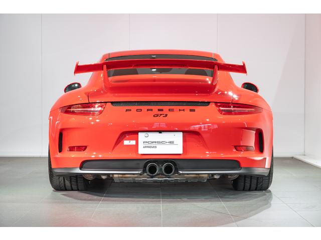 ９１１ ９１１ＧＴ３　スポエグ　左ハンドル　スモーカーパッケージ　フロアマット　レッドステッチ（19枚目）