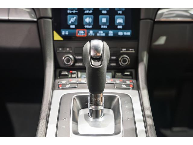 ７１８ケイマン ７１８ケイマン　スポクロ　ＰＡＳＭ　ＰＤＬＳ　パワステ＋　パークアシスト（前後）＋バックカメラ　ＬＥＤライティングシステム　シートヒーター　レーンチェンジアシスト　ヒーテッドマルチファンクションステアリングホイール（7枚目）