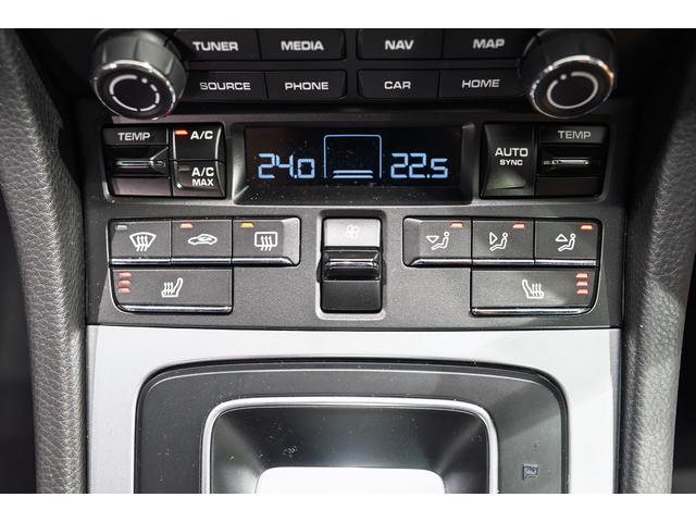 ７１８ケイマン ７１８ケイマン　スポクロ　ＰＡＳＭ　ＰＤＬＳ　パワステ＋　パークアシスト（前後）＋バックカメラ　ＬＥＤライティングシステム　シートヒーター　レーンチェンジアシスト　ヒーテッドマルチファンクションステアリングホイール（13枚目）