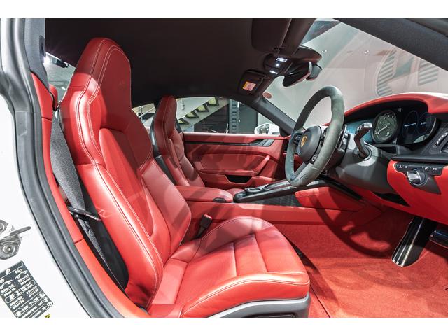 ９１１ ９１１カレラ４ＧＴＳ　リアアクスルステア　マトリックス　ＡＣＣ　スポーツクロノパッケージ　スポーツエグゾーストシステム　サラウンドビューシステム　レーンチェンジアシスト　スポーツシート　ストレージパッケージ（3枚目）