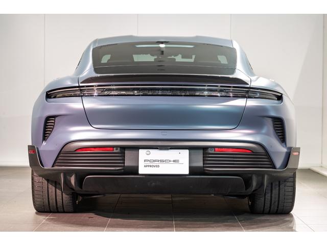 タイカン タイカン　ターボＧＴ　ＰＣＣＢ　ＨＤマトリックス　ＢＯＳＥサラウンドサウンドシステム　スポーツクロノパッケージ　サラウンドビューシステム　アダプティブクルーズコントロール　アクセントパッケージ（ボルテージブルー）（19枚目）