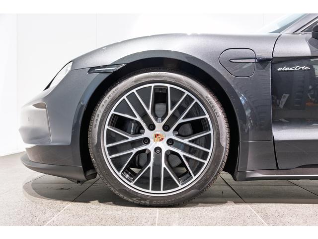 タイカン タイカン　スポクロ　Ｐルーフ　ＨＤマトリックス（10枚目）