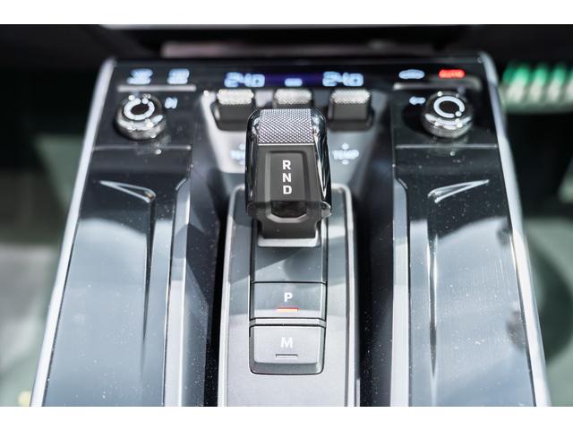 ９１１ ９１１カレラ　スポクロ　スポエグ　サンルーフ　Ｆリフト（8枚目）