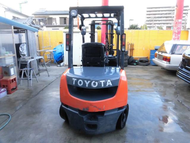 トヨタ フォークリフト 2.5トン 1355h(3枚目)