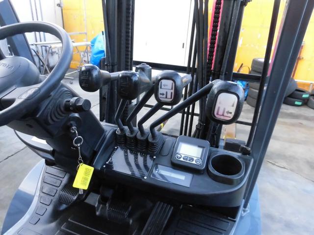 トヨタ フォークリフト 2.5トン 1355h(7枚目)