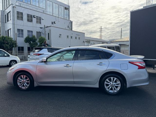 ティアナ XL 禁煙車 Bカメラ HID インテリキー TVキット 純正ナビフルセグTV Bluetoothオーディオ Pシート オットマン コーナーセンサー 踏み間違い衝突防止アシスト ビルトインETC 純正AW(7枚目)