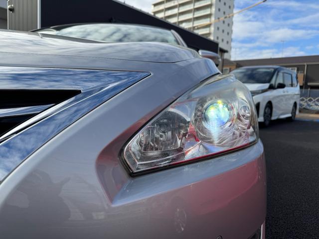 ティアナ XL 禁煙車 Bカメラ HID インテリキー TVキット 純正ナビフルセグTV Bluetoothオーディオ Pシート オットマン コーナーセンサー 踏み間違い衝突防止アシスト ビルトインETC 純正AW(11枚目)