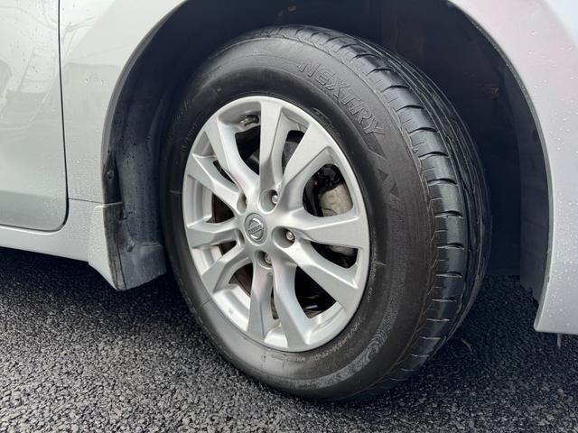 ティアナ XL 禁煙車 Bカメラ HID インテリキー TVキット 純正ナビフルセグTV Bluetoothオーディオ Pシート オットマン コーナーセンサー 踏み間違い衝突防止アシスト ビルトインETC 純正AW(16枚目)