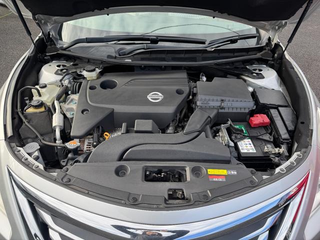 ティアナ XL 禁煙車 Bカメラ HID インテリキー TVキット 純正ナビフルセグTV Bluetoothオーディオ Pシート オットマン コーナーセンサー 踏み間違い衝突防止アシスト ビルトインETC 純正AW(20枚目)