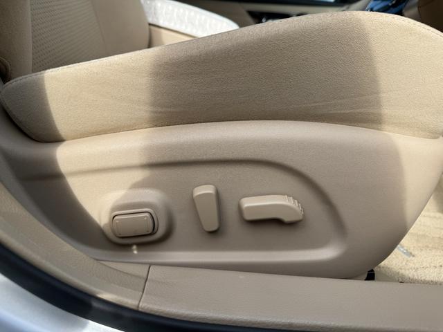 ティアナ XL 禁煙車 Bカメラ HID インテリキー TVキット 純正ナビフルセグTV Bluetoothオーディオ Pシート オットマン コーナーセンサー 踏み間違い衝突防止アシスト ビルトインETC 純正AW(25枚目)