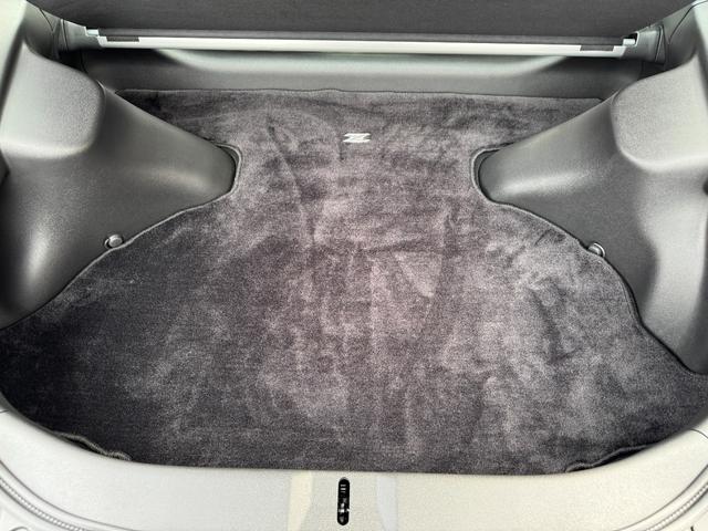 新車時オプション【ラゲッジカーペット】