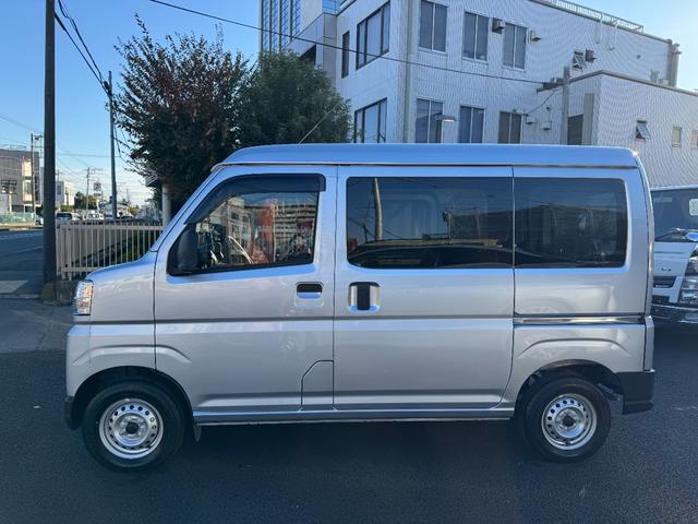 ハイゼットカーゴ ＤＸ　スマートアシスト　衝突被害軽減ブレーキ　車線逸脱警報　キーレス　両側スライドドア　アイドリングストップ　コーナーセンサー　ビルトインＥＴＣ　パワーウインドウ（7枚目）