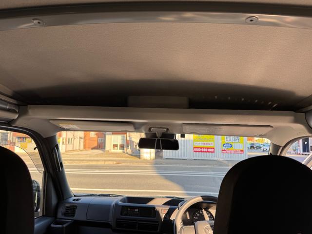 ハイゼットカーゴ ＤＸ　スマートアシスト　衝突被害軽減ブレーキ　車線逸脱警報　キーレス　両側スライドドア　アイドリングストップ　コーナーセンサー　ビルトインＥＴＣ　パワーウインドウ（29枚目）