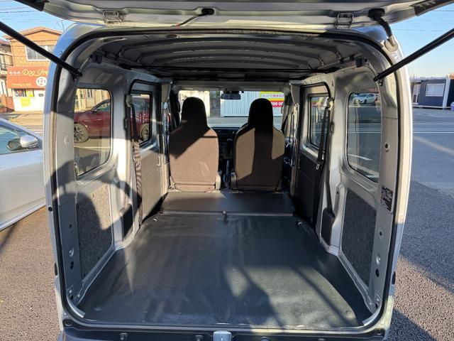ハイゼットカーゴ ＤＸ　スマートアシスト　衝突被害軽減ブレーキ　車線逸脱警報　キーレス　両側スライドドア　アイドリングストップ　コーナーセンサー　ビルトインＥＴＣ　パワーウインドウ（38枚目）