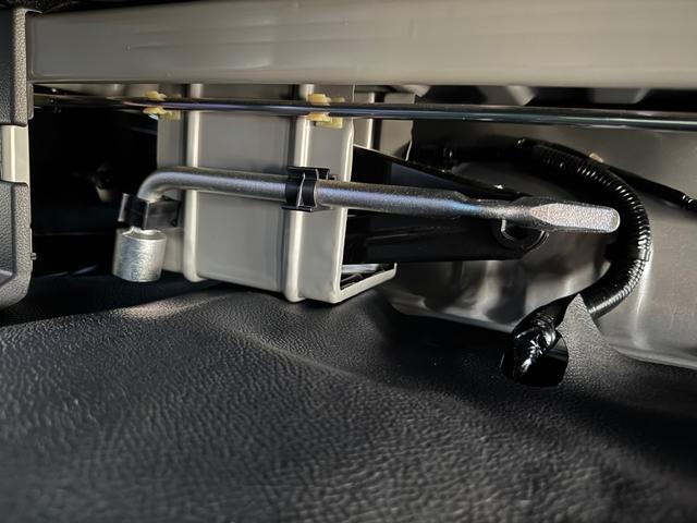 ハイゼットカーゴ ＤＸ　スマートアシスト　衝突被害軽減ブレーキ　車線逸脱警報　キーレス　両側スライドドア　アイドリングストップ　コーナーセンサー　ビルトインＥＴＣ　パワーウインドウ（41枚目）