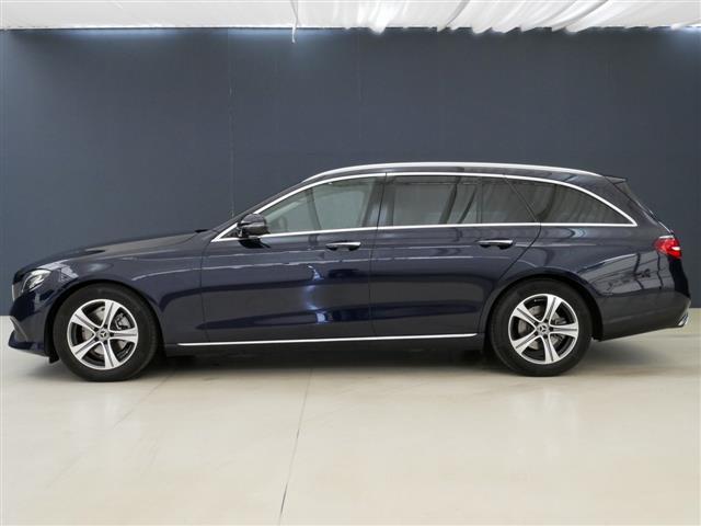 E200 ステーションワゴン AV エクスクルーシブPKG(2枚目)