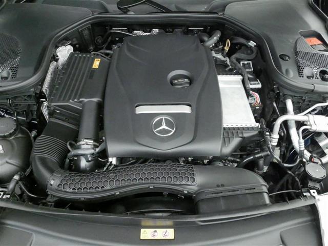 E200 ステーションワゴン AV エクスクルーシブPKG(8枚目)