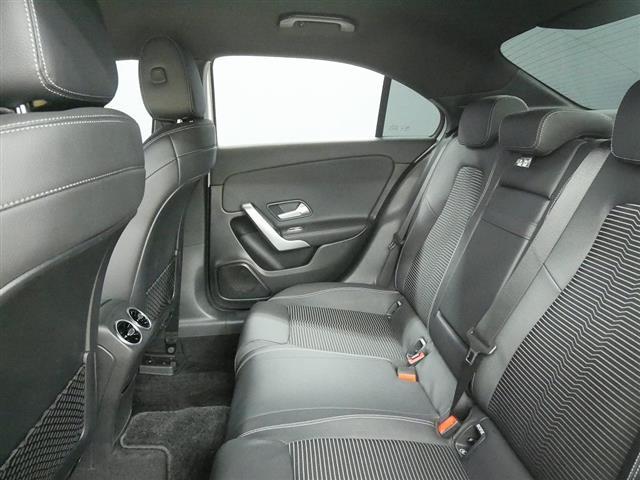 A250 4MATIC セダン レーダーセーフティパッケージ ナビゲーションパッケージ 2年保証 新車保証(20枚目)