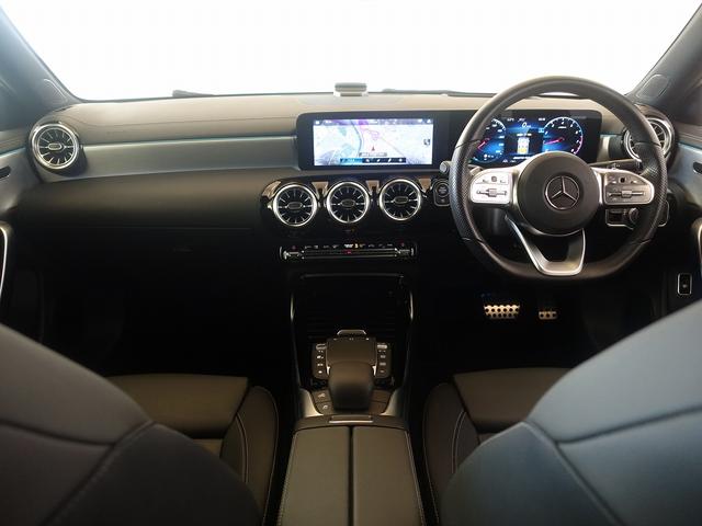 Ａ３５　４ＭＡＴＩＣ　セダン　ＡＭＧアドバンスドパッケージ　Ｂｌｕｅｔｏｏｔｈ接続　ＥＴＣ　ＬＥＤヘッドライト　ＴＶ　アイドリングストップ　クルーズコントロール　コネクテッド機能　サイドカメラ　シートヒーター　トランクスルー　ナビ(12枚目)