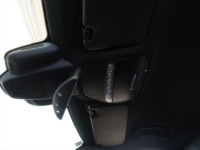 Ｃクラス Ｃ２２０　ｄ　アバンギャルド　ＡＭＧライン　レーダーセーフティパッケージ　Ｂｌｕｅｔｏｏｔｈ接続　ＥＴＣ　ＬＥＤヘッドライト　ＴＶ　アイドリングストップ　クルーズコントロール　コネクテッド機能　シートヒーター　トランクスルー　ナビ（20枚目）