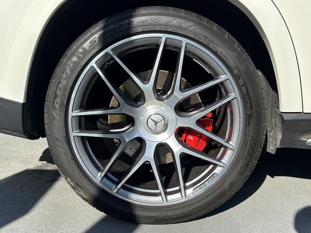 ＧＬＥ ＧＬＥ６３　Ｓ　４ＭＡＴＩＣ＋　クーペ　ＡＭＧインテリアカーボンパッケージ　Ｂｌｕｅｔｏｏｔｈ接続　ＥＴＣ　ＬＥＤヘッドライト　ＴＶ　アイドリングストップ　クルーズコントロール　コネクテッド機能　サイドカメラ　サンルーフ・ガラスルーフ（7枚目）