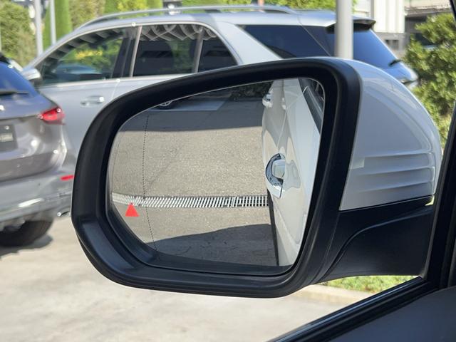 ＧＬＥ ＧＬＥ６３　Ｓ　４ＭＡＴＩＣ＋　クーペ　ＡＭＧインテリアカーボンパッケージ　Ｂｌｕｅｔｏｏｔｈ接続　ＥＴＣ　ＬＥＤヘッドライト　ＴＶ　アイドリングストップ　クルーズコントロール　コネクテッド機能　サイドカメラ　サンルーフ・ガラスルーフ（27枚目）