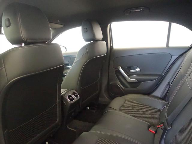 Ａクラス Ａ２００　ｄ　Ｂｌｕｅｔｏｏｔｈ接続　ＥＴＣ　ＬＥＤヘッドライト　ＴＶ　アイドリングストップ　クルーズコントロール　コネクテッド機能　シートヒーター　トランクスルー　ナビ　バックモニター　パワーシート　フロアマット（23枚目）