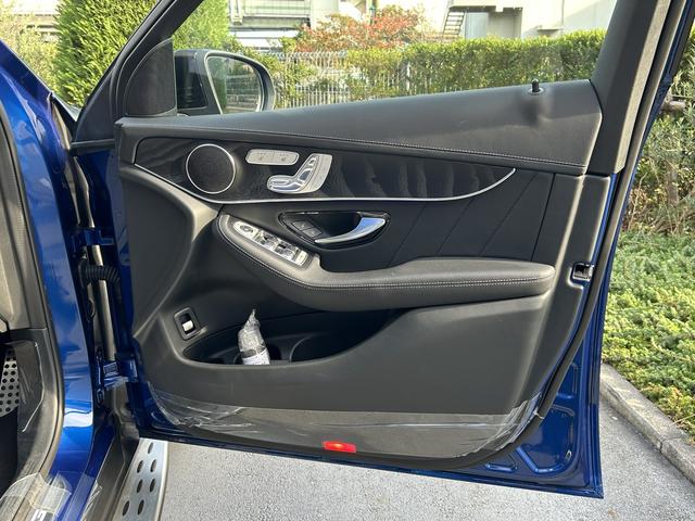 GLC GLC43 4MATIC クーペ AMGレザーエクスクルーシブパッケージ Bluetooth接続 ETC LEDヘッドライト TV アイドリングストップ クルーズコントロール コネクテッド機能 サイドカメラ サンルーフ・ガラスルーフ(20枚目)