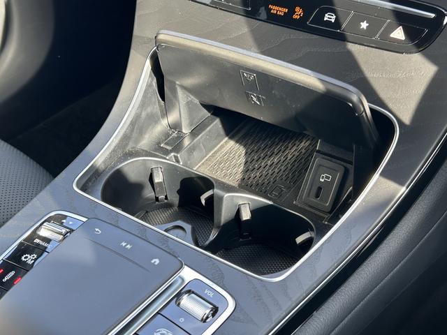 GLC GLC43 4MATIC クーペ AMGレザーエクスクルーシブパッケージ Bluetooth接続 ETC LEDヘッドライト TV アイドリングストップ クルーズコントロール コネクテッド機能 サイドカメラ サンルーフ・ガラスルーフ(74枚目)