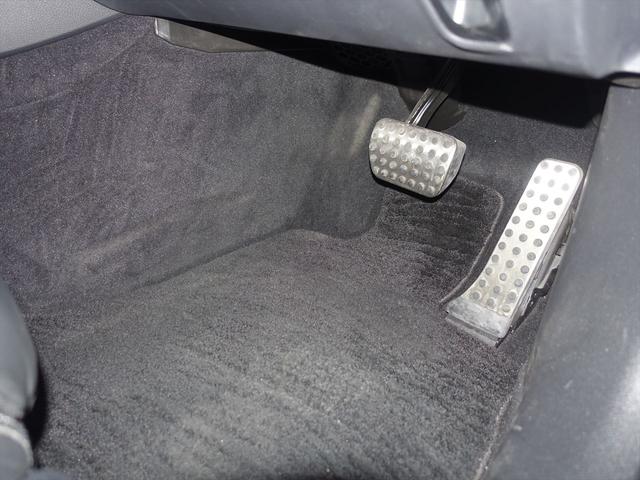 Ｅクラス Ｅ２００　カブリオレ　スポーツ　レザーパッケージ　Ｂｌｕｅｔｏｏｔｈ接続　ＥＴＣ　ＬＥＤヘッドライト　ＴＶ　アイドリングストップ　クルーズコントロール　コネクテッド機能　サイドカメラ　シートヒーター　トランクスルー　ナビ（28枚目）