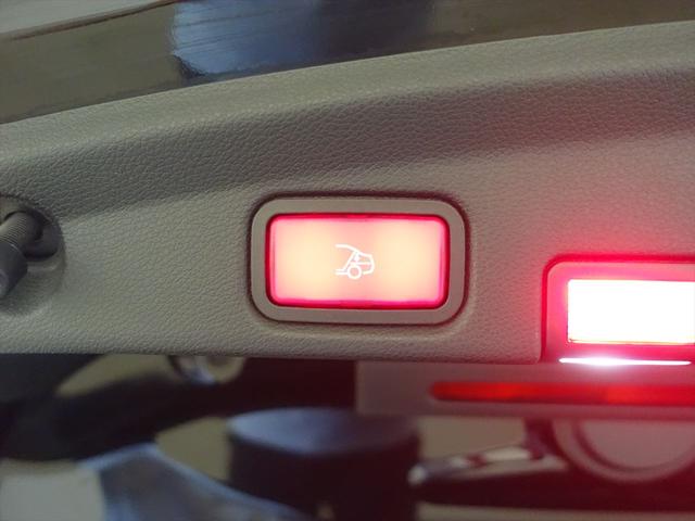 Ｅクラス Ｅ２００　カブリオレ　スポーツ　レザーパッケージ　Ｂｌｕｅｔｏｏｔｈ接続　ＥＴＣ　ＬＥＤヘッドライト　ＴＶ　アイドリングストップ　クルーズコントロール　コネクテッド機能　サイドカメラ　シートヒーター　トランクスルー　ナビ（32枚目）