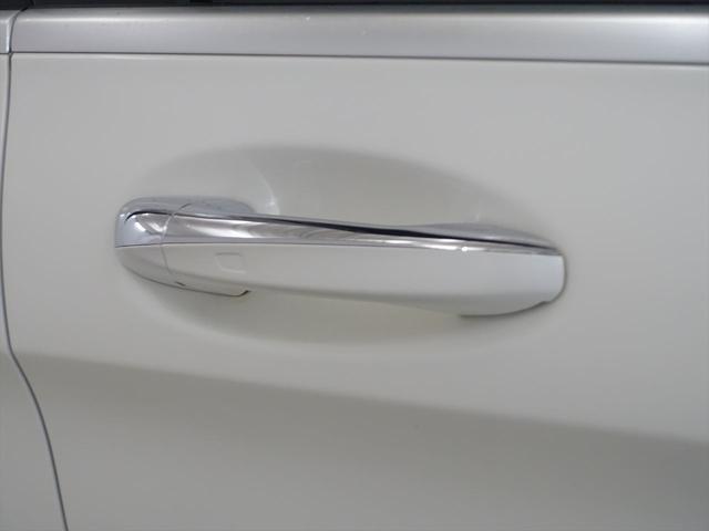 ＧＬＣ ＧＬＣ２２０　ｄ　４ＭＡＴＩＣ　スポーツ（本革仕様）　Ｂｌｕｅｔｏｏｔｈ接続　ＣＤ　ＤＶＤ再生　ＥＴＣ　ＬＥＤヘッドライト　ＴＶ　アイドリングストップ　クルーズコントロール　コネクテッド機能　サイドカメラ　サンルーフ・ガラスルーフ　シートヒーター（27枚目）