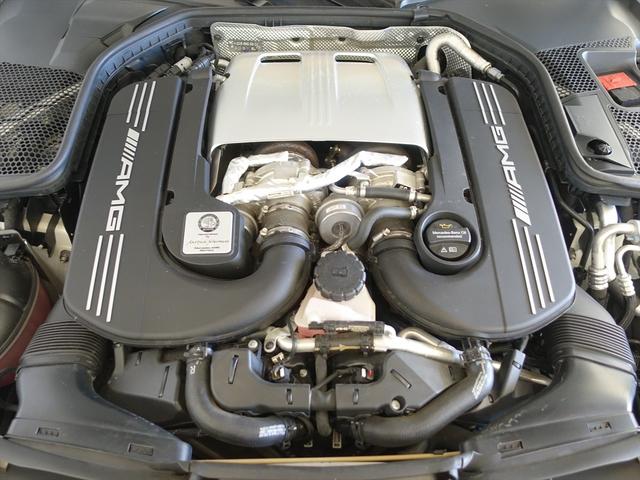 Ｃクラス Ｃ６３　Ｓ　コンフォートパッケージ　Ｂｌｕｅｔｏｏｔｈ接続　ＥＴＣ　ＬＥＤヘッドライト　ＴＶ　アイドリングストップ　クルーズコントロール　コネクテッド機能　サンルーフ・ガラスルーフ　シートヒーター　トランクスルー（9枚目）