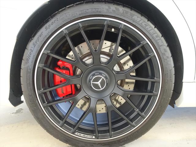 Ｃクラス Ｃ６３　Ｓ　コンフォートパッケージ　Ｂｌｕｅｔｏｏｔｈ接続　ＥＴＣ　ＬＥＤヘッドライト　ＴＶ　アイドリングストップ　クルーズコントロール　コネクテッド機能　サンルーフ・ガラスルーフ　シートヒーター　トランクスルー（31枚目）