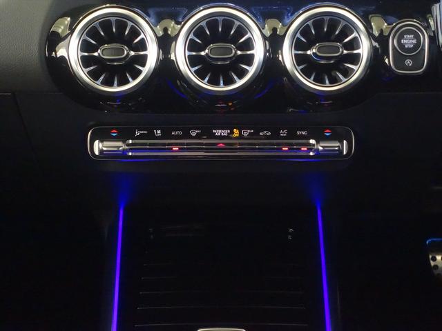 Ｂクラス Ｂ２００　ｄ　ＡＭＧラインパッケージ　Ｂｌｕｅｔｏｏｔｈ接続　ＥＴＣ　ＬＥＤヘッドライト　ＴＶ　アイドリングストップ　クルーズコントロール　コネクテッド機能　シートヒーター　トランクスルー　ナビ　バックモニター（13枚目）