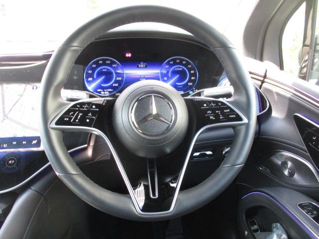 EQS SUV EQS580 4MATIC SUV スポーツ ナイトパッケージ ショーファーパッケージ 3列シート Bluetooth接続 ETC LEDヘッドライト TV クルーズコントロール コネクテッド機能 サイドカメラ サンルーフ・ガラスルーフ(9枚目)