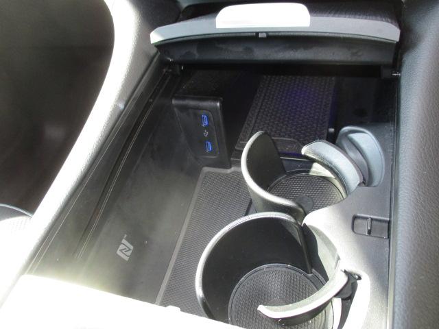 EQS SUV EQS580 4MATIC SUV スポーツ ナイトパッケージ ショーファーパッケージ 3列シート Bluetooth接続 ETC LEDヘッドライト TV クルーズコントロール コネクテッド機能 サイドカメラ サンルーフ・ガラスルーフ(13枚目)