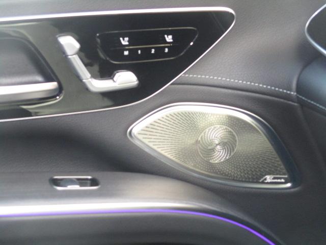 EQS SUV EQS580 4MATIC SUV スポーツ ナイトパッケージ ショーファーパッケージ 3列シート Bluetooth接続 ETC LEDヘッドライト TV クルーズコントロール コネクテッド機能 サイドカメラ サンルーフ・ガラスルーフ(17枚目)